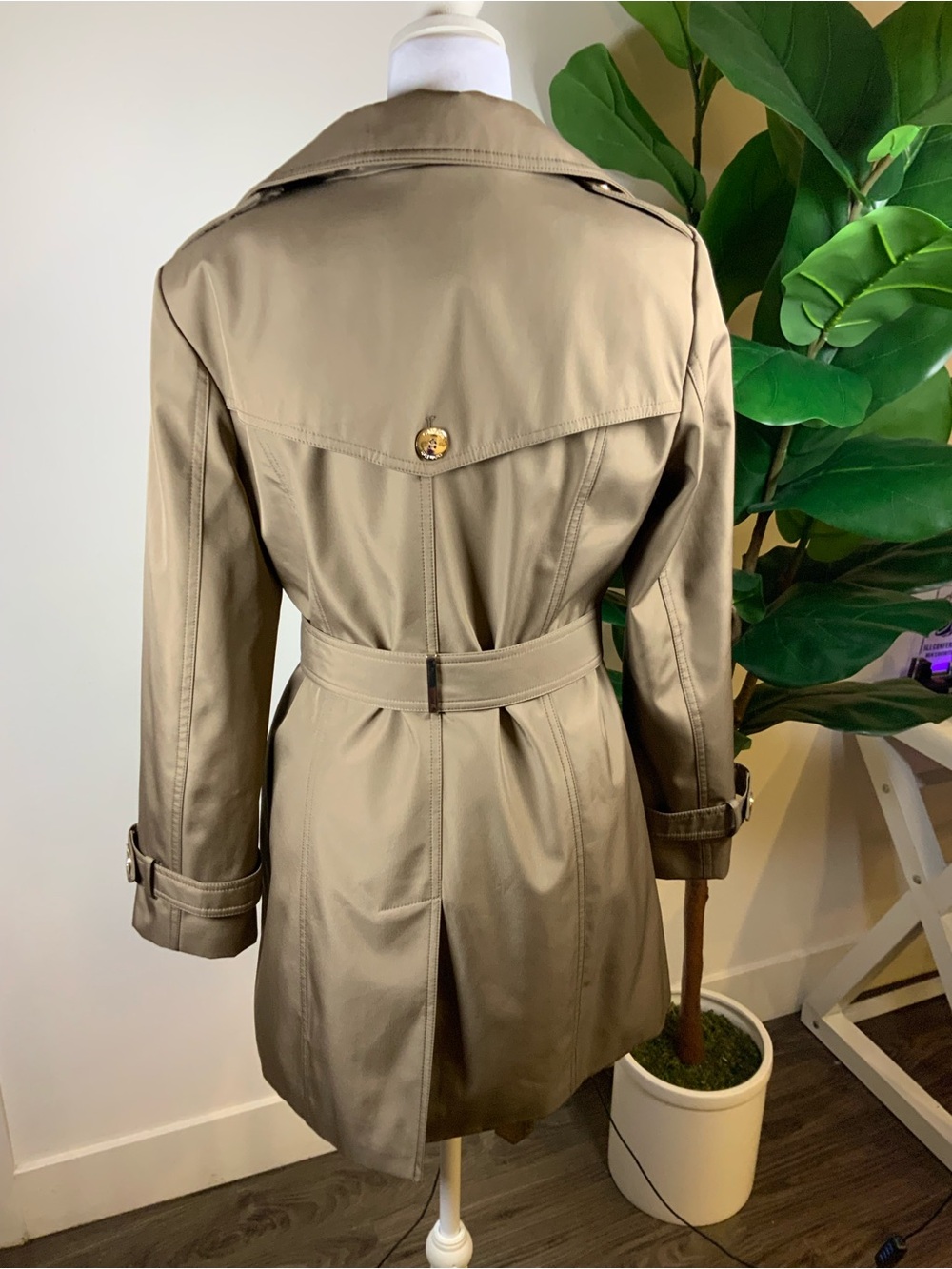 Calvin Klein Tan Trench Coat with Belt - Picture 10 of 16